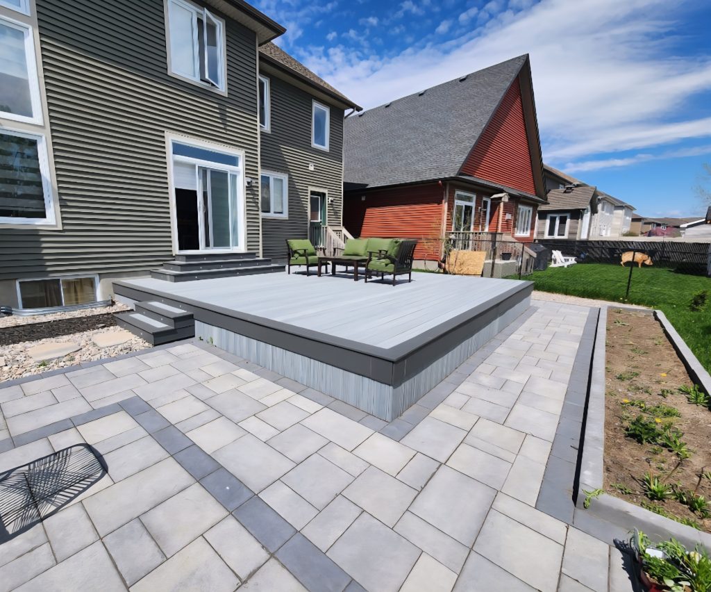 Deck Building In Findlay Creek Ontario